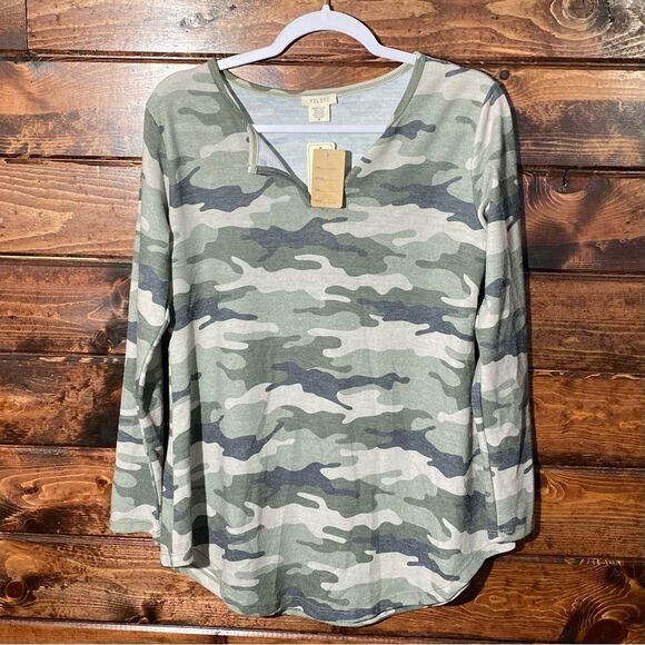 NWT Yelete Camo Long Sleeve Round Hem Keyhole Neckline Women's Size S - Picture 5 of 13
